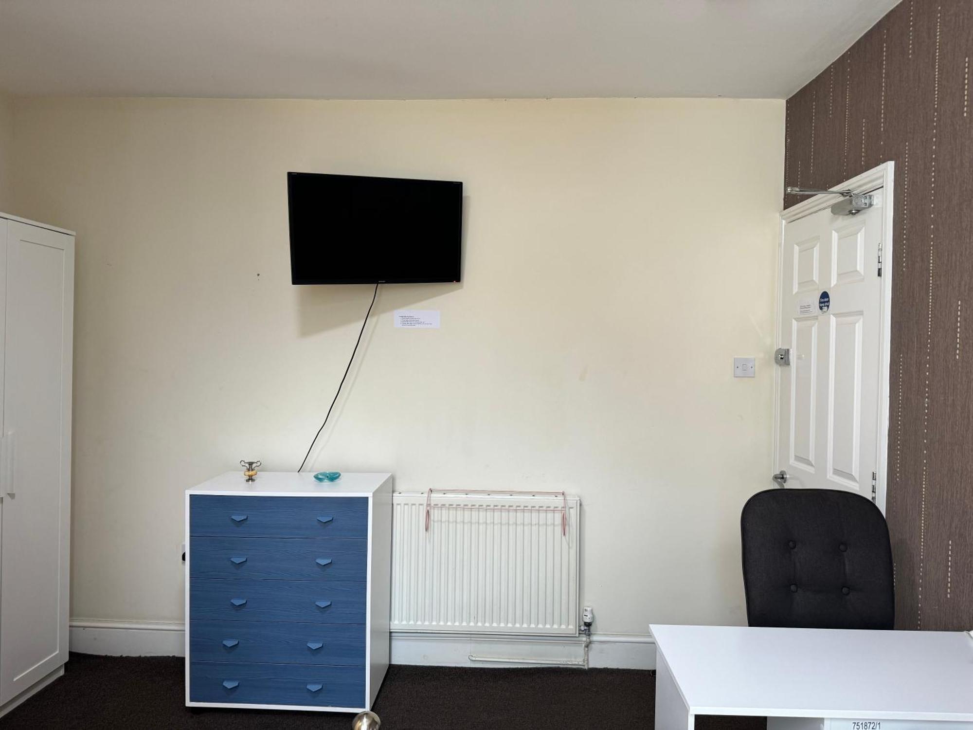 Comfortable Home, Town Centre, Free Parking,Multiple Rooms Cheltenham Exterior foto